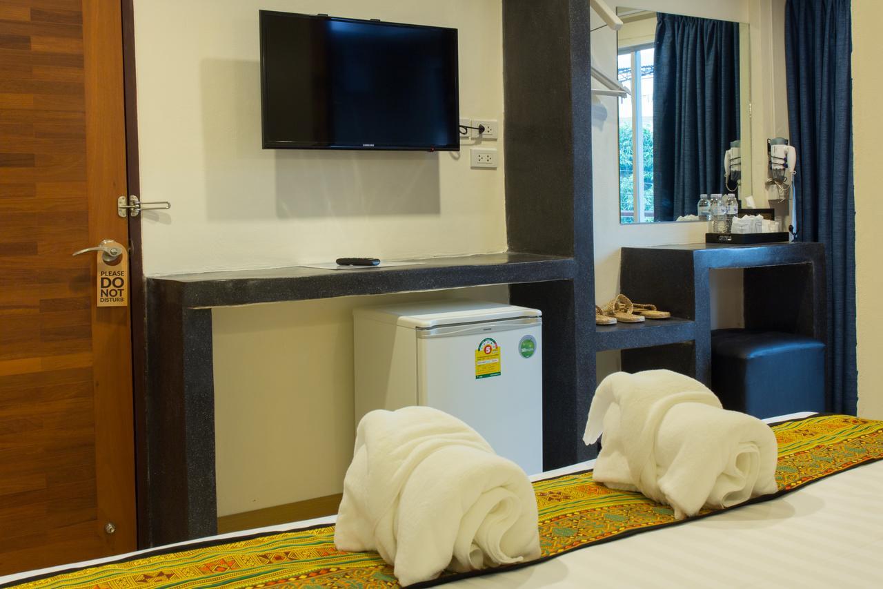 Suan Dok Gate Guesthouse Τσιάνγκ Μάι Εξωτερικό φωτογραφία