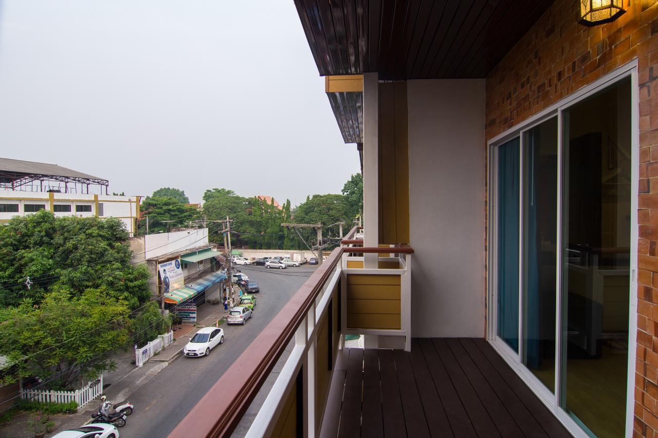 Suan Dok Gate Guesthouse Τσιάνγκ Μάι Εξωτερικό φωτογραφία