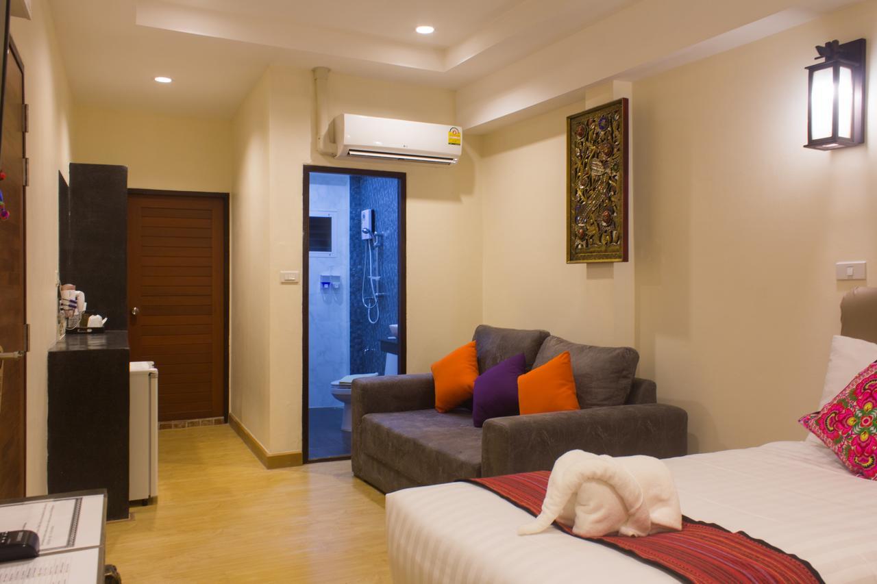 Suan Dok Gate Guesthouse Τσιάνγκ Μάι Εξωτερικό φωτογραφία