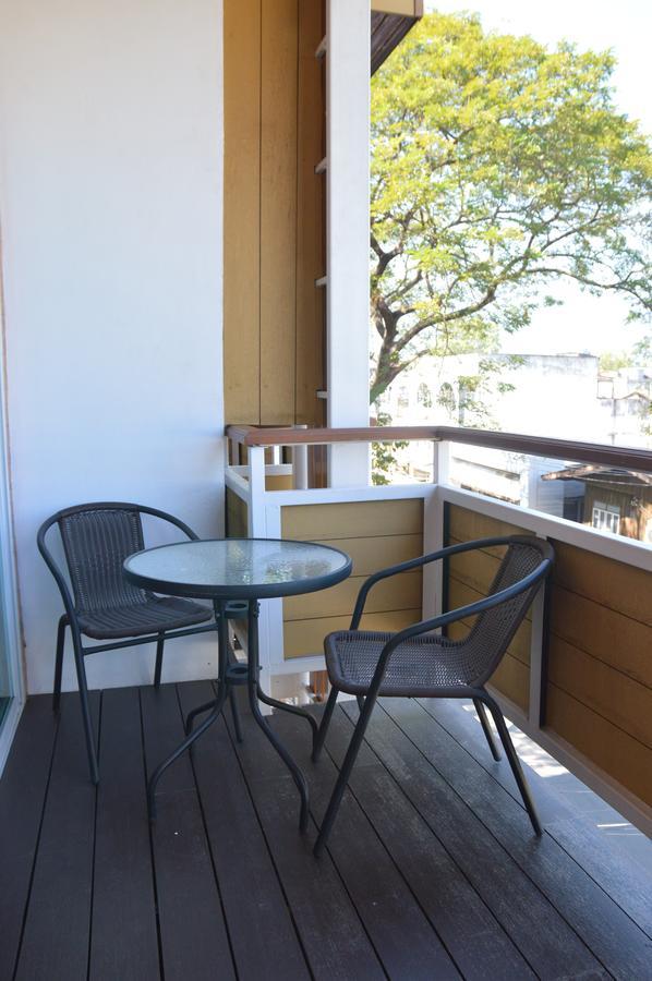 Suan Dok Gate Guesthouse Τσιάνγκ Μάι Εξωτερικό φωτογραφία